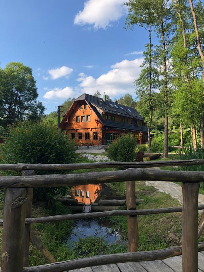 Отель Kamenacka Myslivna Moravany  Экстерьер фото