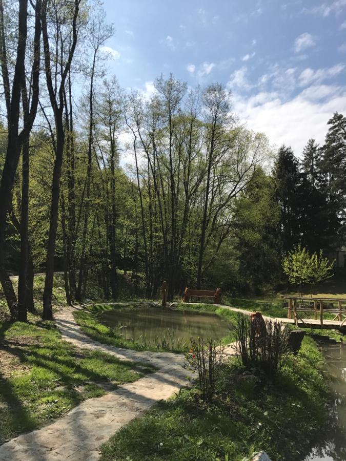 Отель Kamenacka Myslivna Moravany  Экстерьер фото