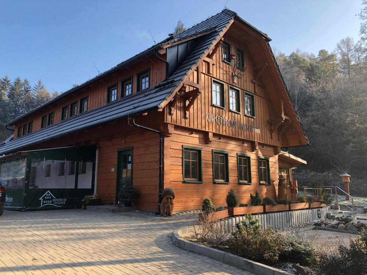 Отель Kamenacka Myslivna Moravany  Экстерьер фото